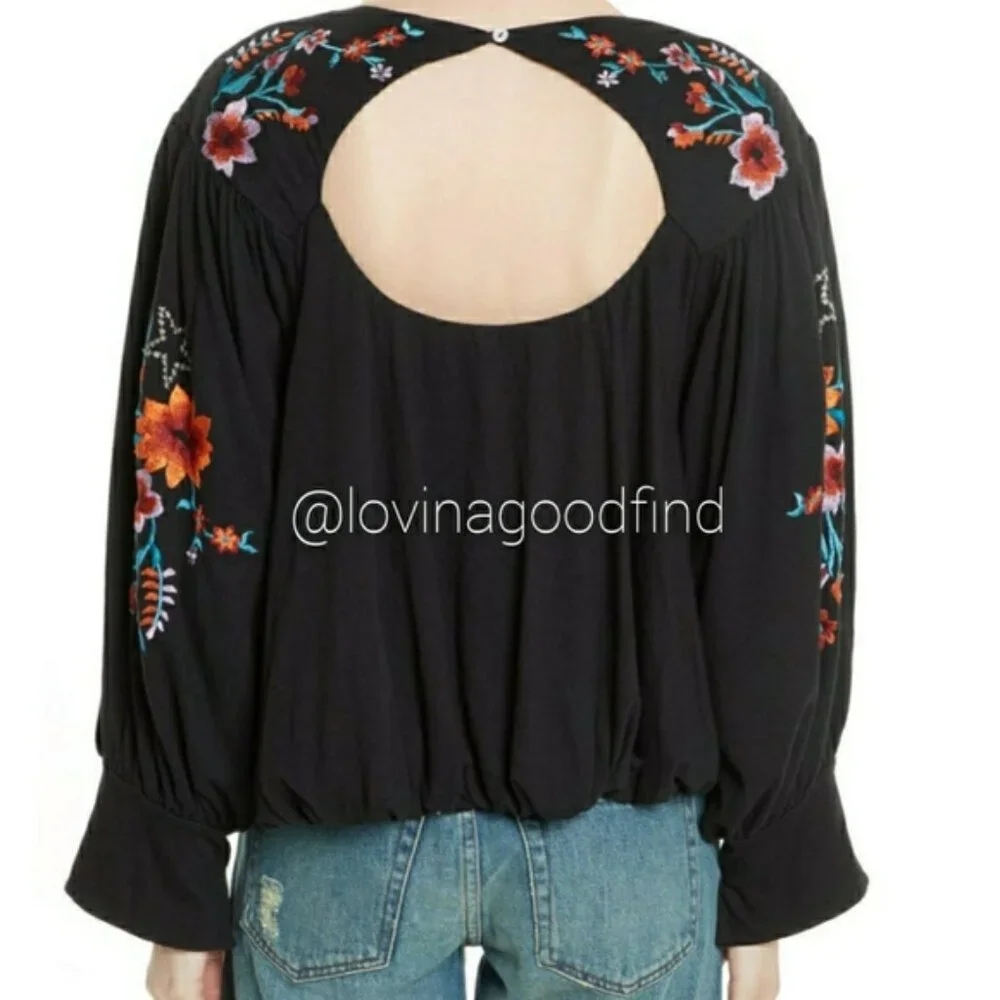 FREE PEOPLE Black Floral Embroidered Keyhole Ballin Sleeve Boho Top EUC sz M